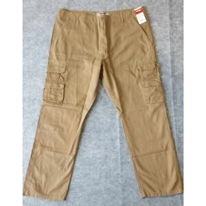 Wrangler Authentics Men SZ 42 x 32 Cargo Pants 10 Pockets Regular Fit Brown New